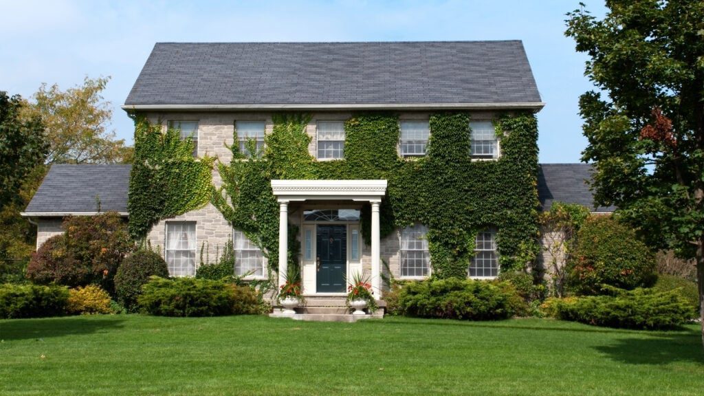 Many sellers are de-listing their homes instead of dropping prices