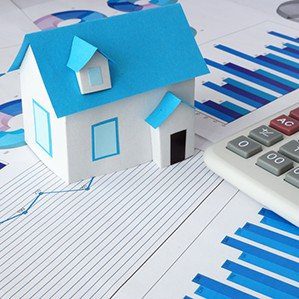 U.S. home sales in May fall to historically low level: Redfin